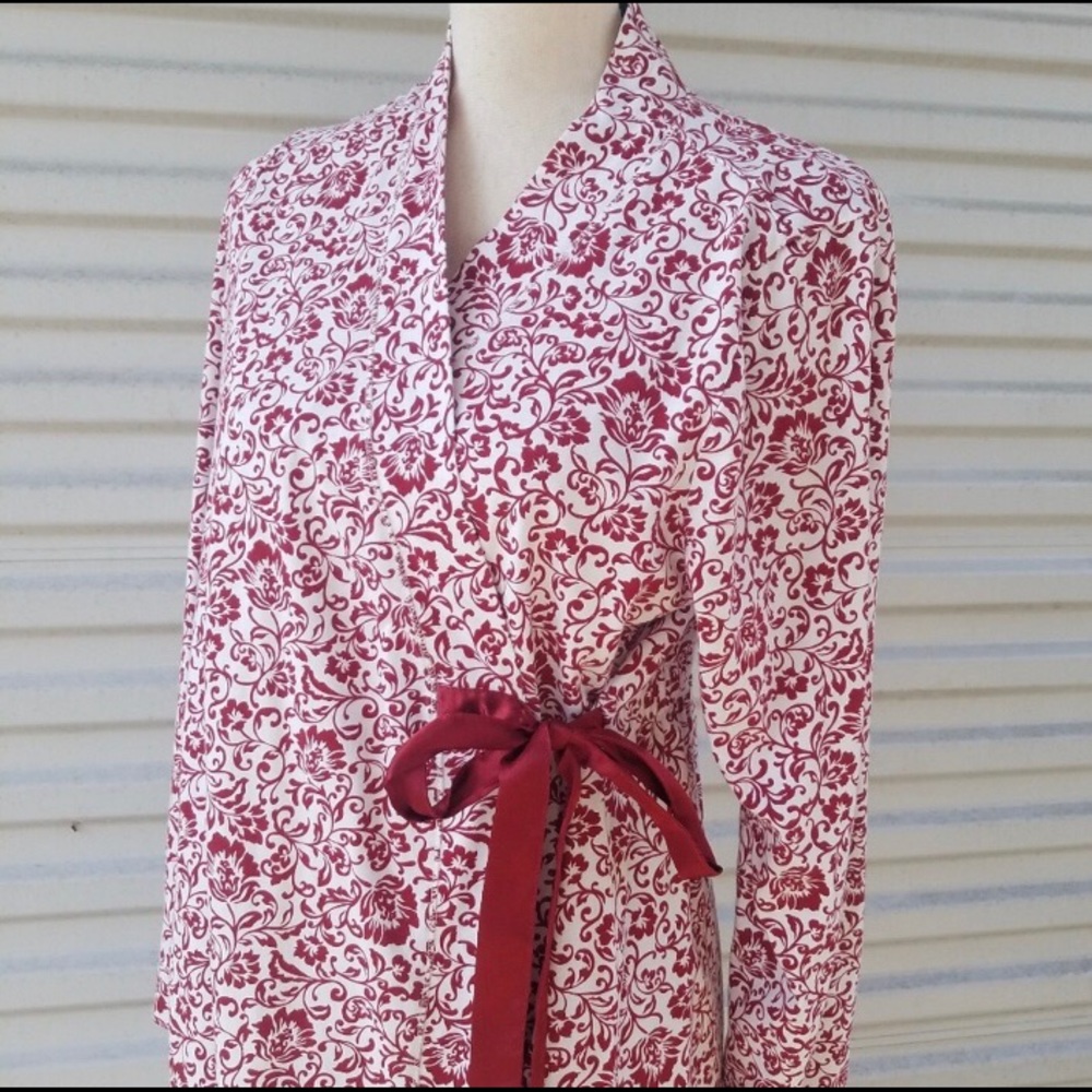 Motherhood Maternity Wrap Robe